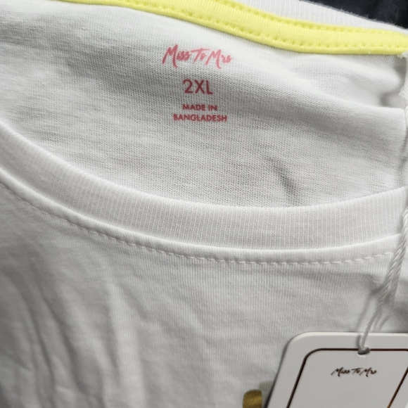 White and Yellow Short Sleeve Tee - Picture 2 of 3